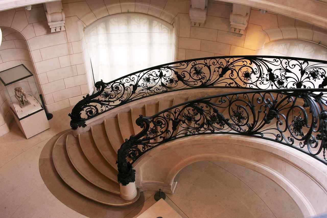 Who or What Is a Quartist? Artistic Movement You Need to Know 5 What Techniques Are Commonly Used in Quartist Creations?