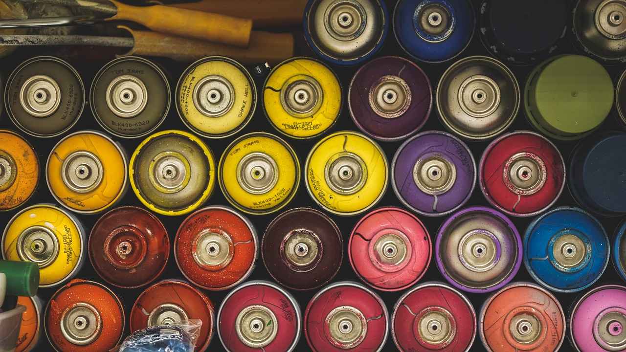 Who or What Is a Quartist? Artistic Movement You Need to Know 6 How Does Quartist Compare to Other Artistic Movements?