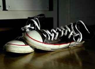 Why New Balance 574 Women is So Popular Right Now Why New Balance 574 Women is So Popular Right Now