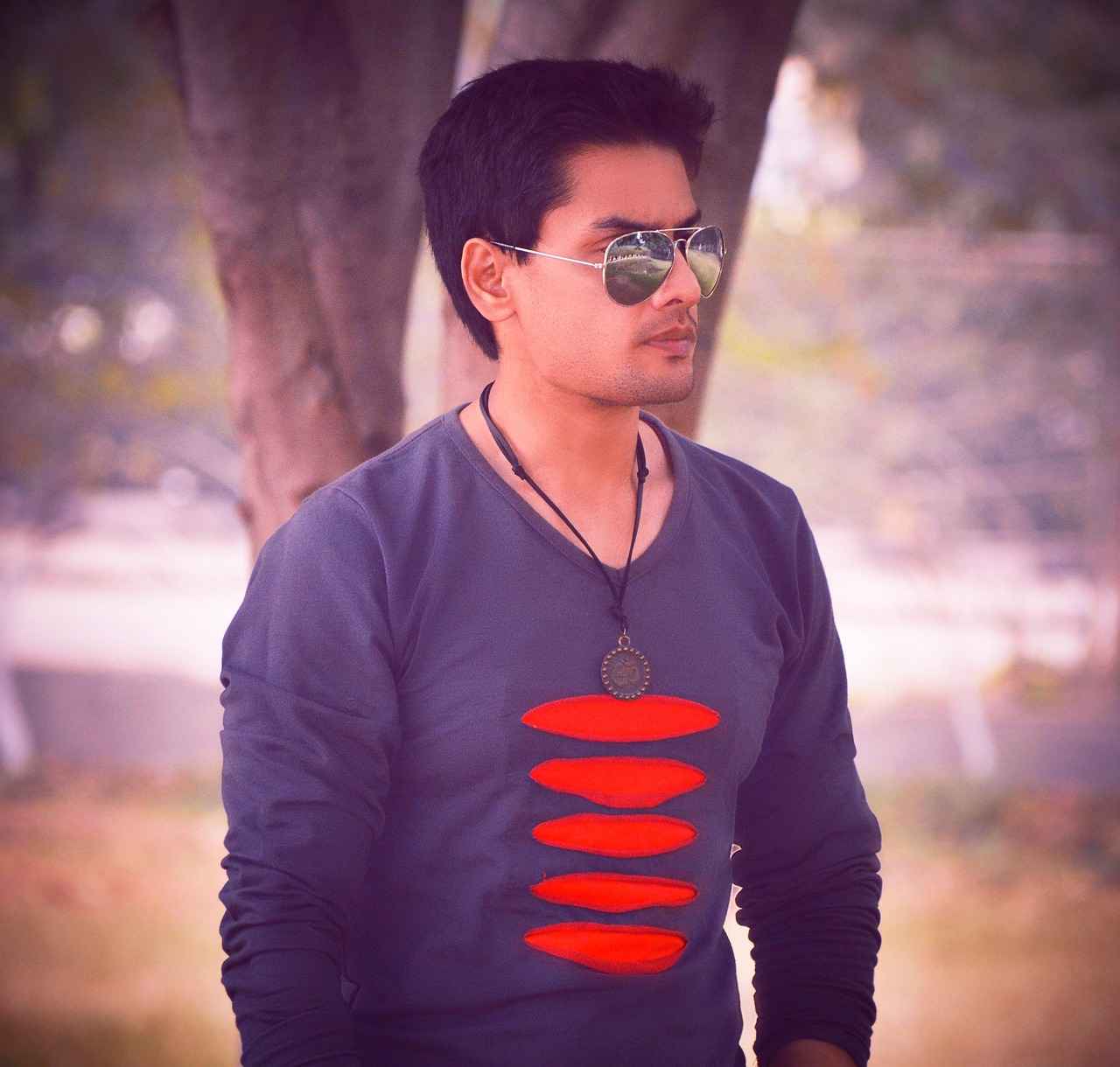 How Do Lockets Fit Into Modern Fashion Trends?