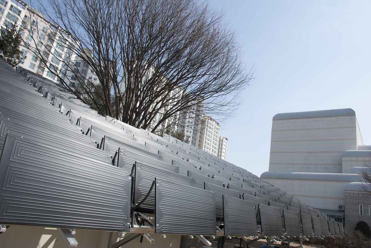 Why Warm Water Freezes Faster Than Cold Water: A Scientific Look 4 Thermodynamics Behind Freezing