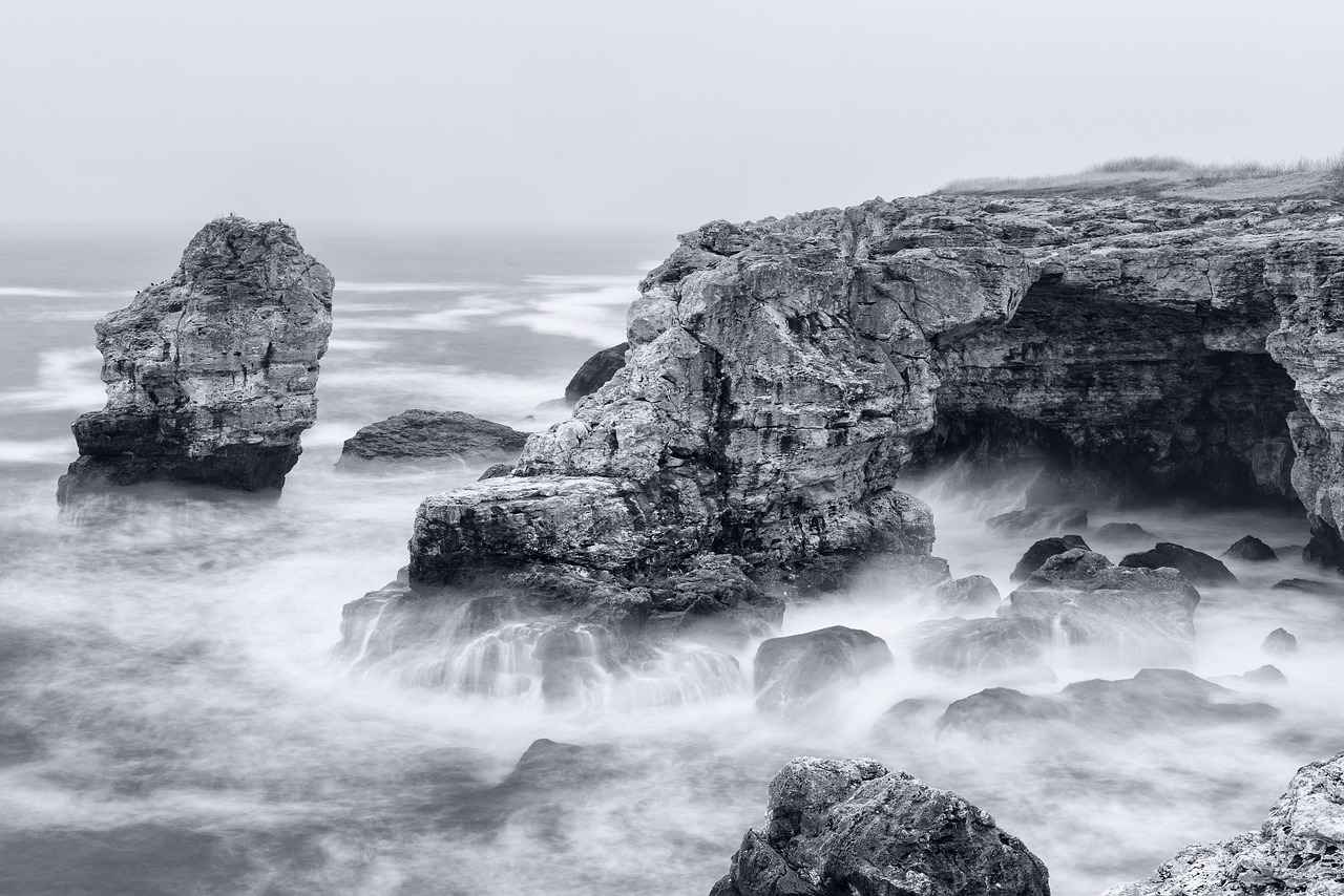 Will Cold Water Freeze Faster Than Hot? Science Explained 5 Practical Applications of Freezing Water