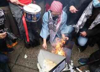 Columbia University Faces Allegations of Anti-Semitic Environment, Trump Administration Claims columbia-university-faces-allegations-of-anti-semitic-environment-trump-administration-claims