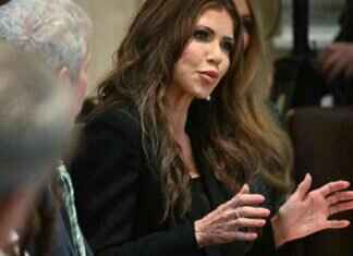 Get $1,000 to Leave: Trump’s Offer for Unauthorized Immigrants get-1000-to-leave-trumps-offer-for-unauthorized-mmigrants