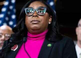 Rep. LaMonica McIver Charged by DOJ for Altercation with ICE Agents rep-lamonica-mcver-charged-by-doj-for-altercation-with-ce-agents