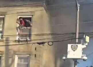 Tragic Incident: Man Falls to Death Escaping Fire in Brooklyn tragic-ncident-man-falls-to-death-escaping-fire-in-brooklyn