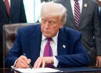 Trump Signs Executive Order to Lower Drug Prices trump-signs-executive-order-to-lower-drug-prices