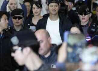 Why the Dodgers Use Two Planes for Team Travel in 2022 why-the-dodgers-use-two-planes-for-team-travel-in-2022