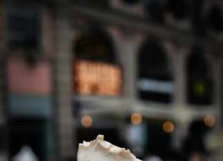 Car Confections: Discover Irresistible Treats That Delight!