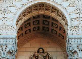 French Christian Gothic Jewelry: Explore Unique Spiritual Elegance