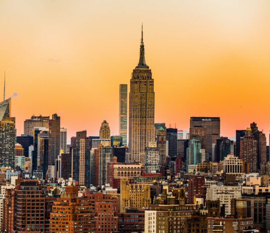 Top Instagrammable Spots in New York City NYC Instagram spots, Instagrammable New York, New York photo locations, DUMBO photo spot, Brooklyn Bridge Instagram, Central Park photography, Top of the Rock views, NYC travel guide, New York City aesthetics, best NYC backdrops, Manhattan photo ideas, NYC hidden gems